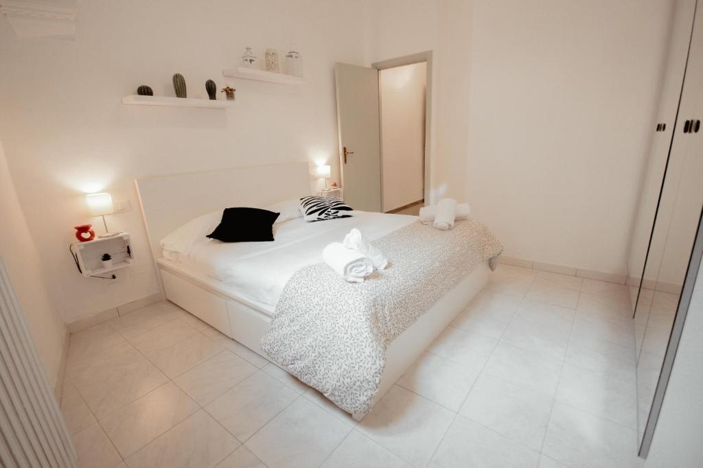 Oltrarno Charm Apartment - 5