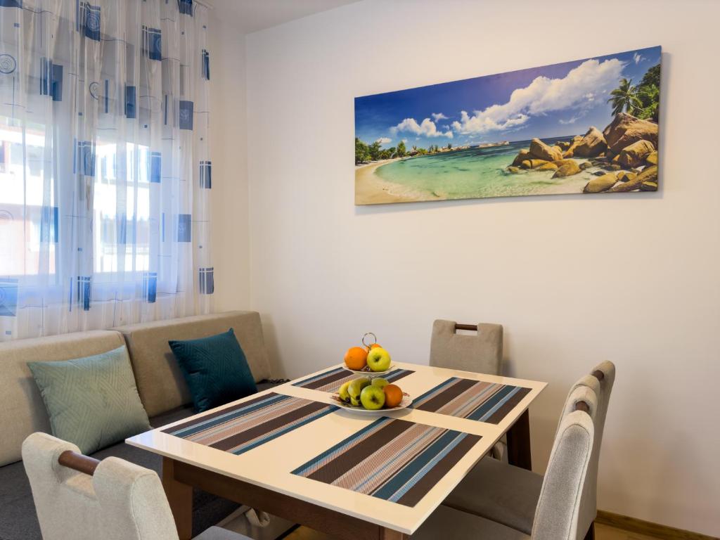 Cosy two-bedroom apartment in Becici by sea and mountains - 3