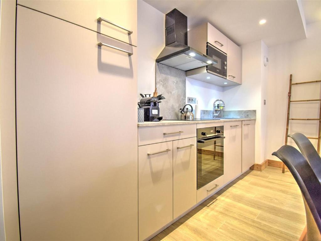 Appartement Charmant avec Terrasse au Centre de Morzine - FR-1-524-136 - 3
