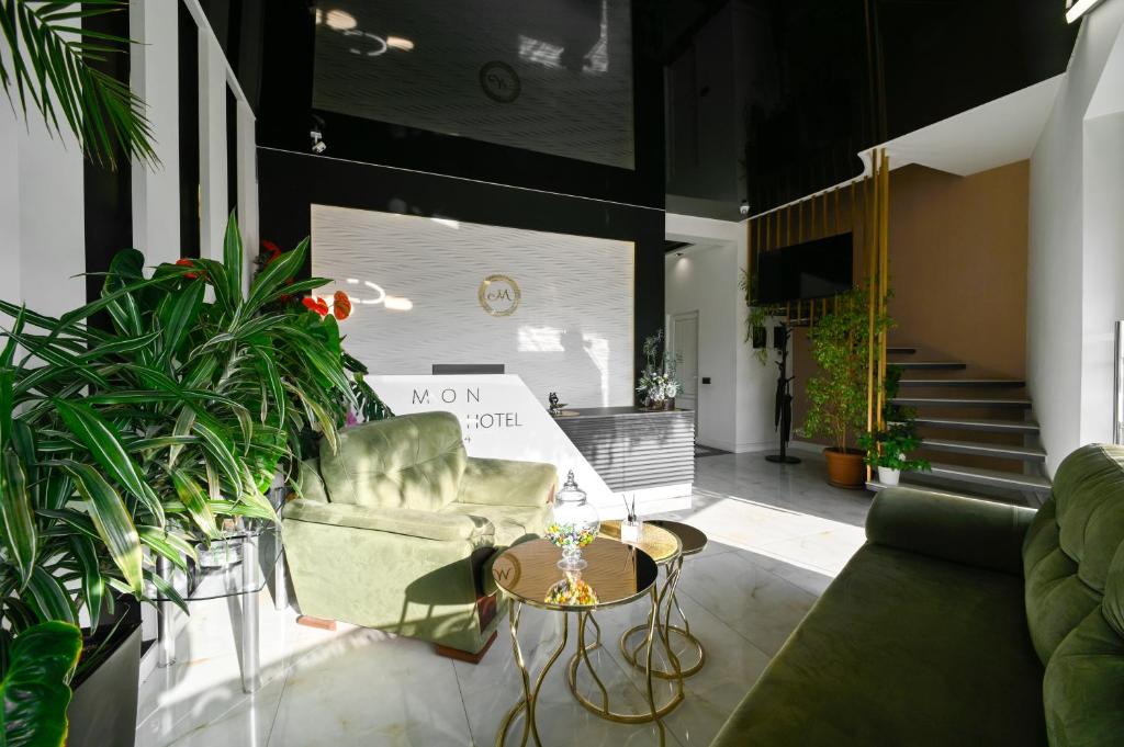 Mon Invite Hotel, Jerevan