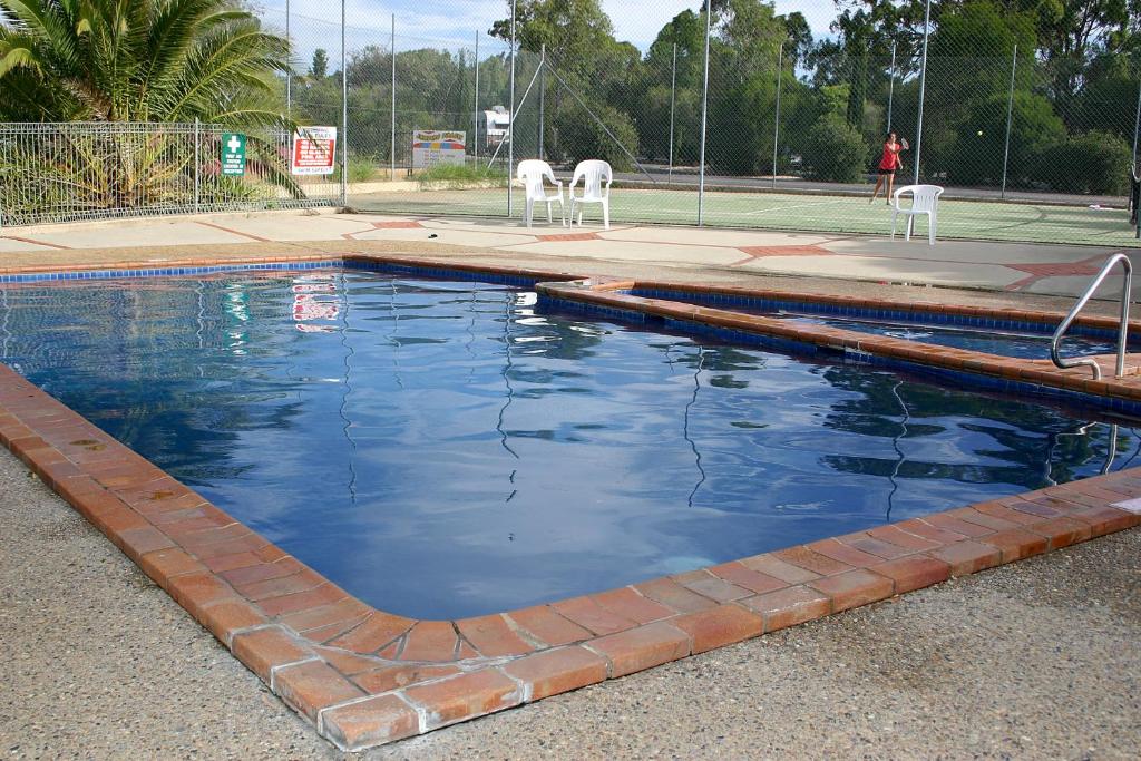 Capital Country Holiday Park photo