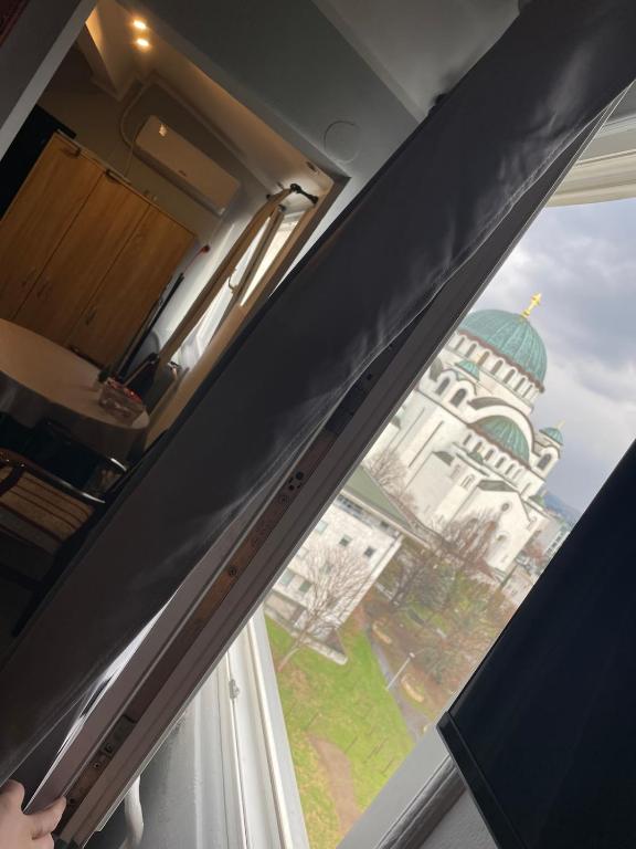 Temple of Saint Sava apartment with a view - 3