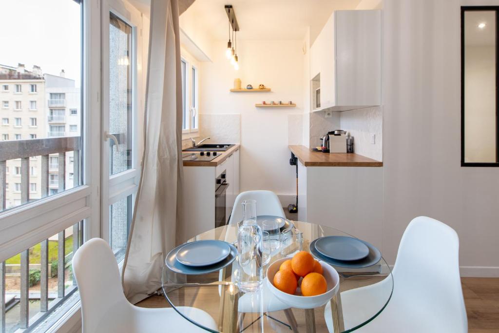 Amazing deal - Central Location near the metro, Modern amenities and style - 2