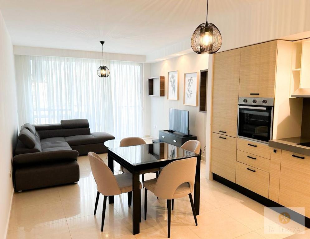 Bayview Seafront 5, Saint Julianʼs