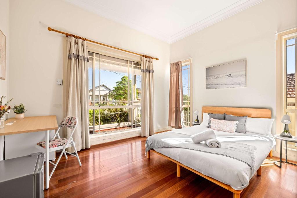 Quaint Double Room - Convenient Spot in Bexley - Shared Bathroom, Sydney