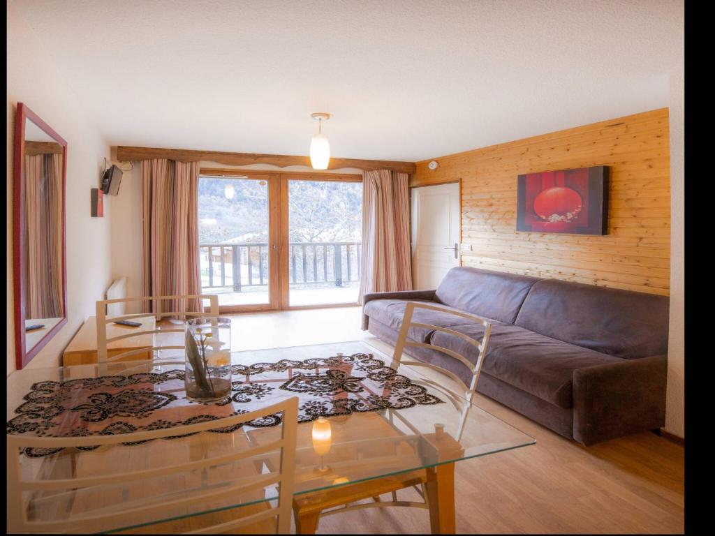 Apartment in Orelle with Pool & Sauna - 3