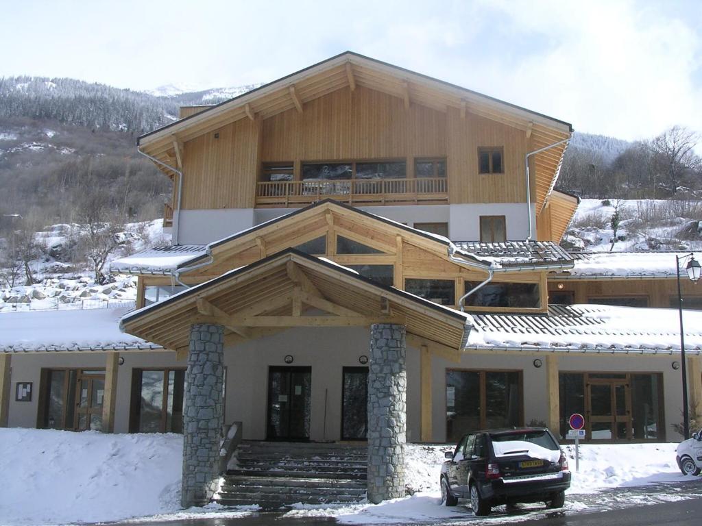 Holiday home with hot tub and pool - 1