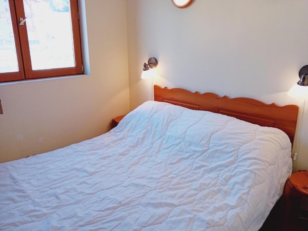 Apartment with parking near River - 4