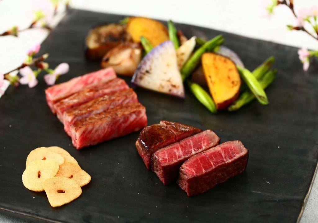 Comida y bebida