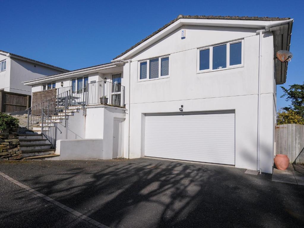 Surf Break, Wadebridge