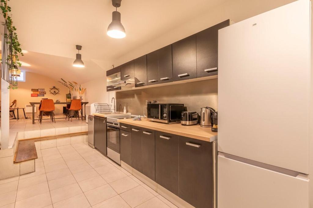 Apt near Gare Saint-Charles - Cours Julien - 3