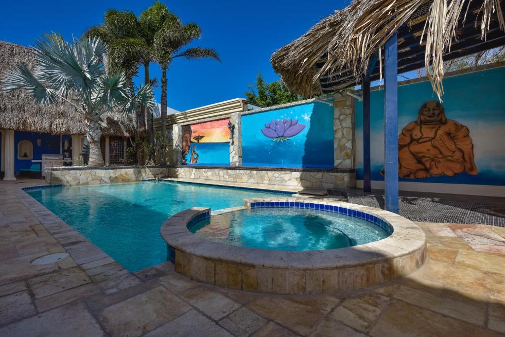 La Casa Piu Bella where the customer is king, Palm-Eagle Beach