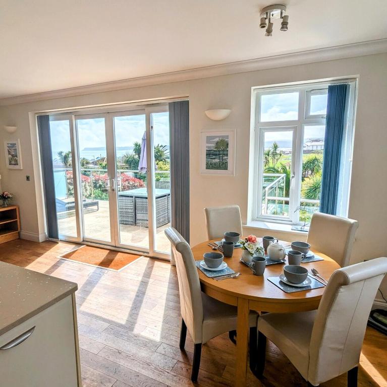 4 Goodrington Lodge, Paignton photo 5