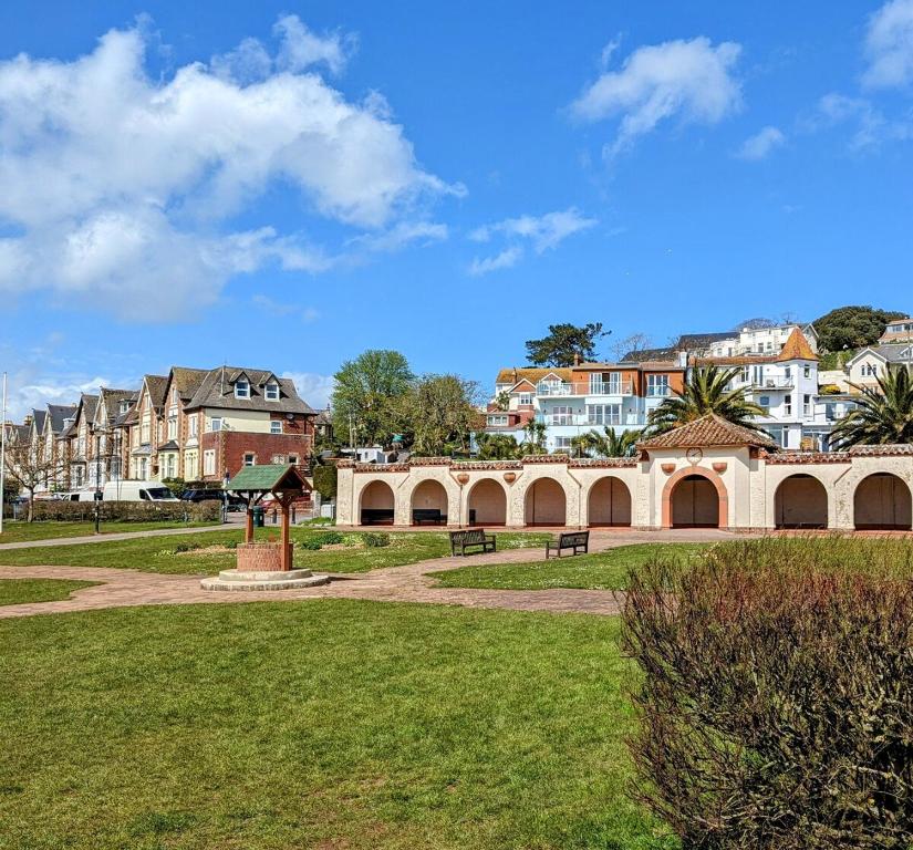 4 Goodrington Lodge, Paignton photo 8