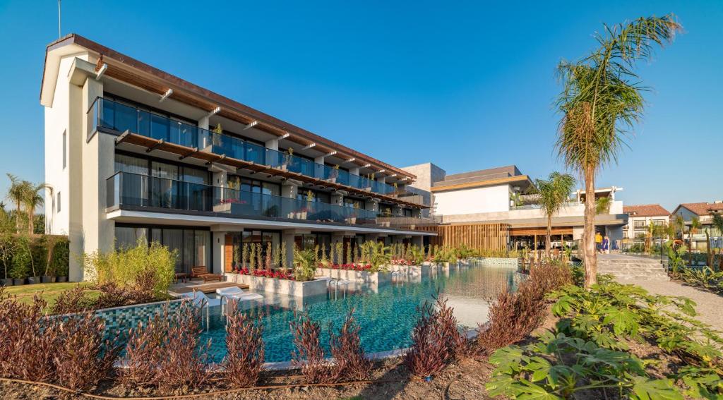 スイミングプール