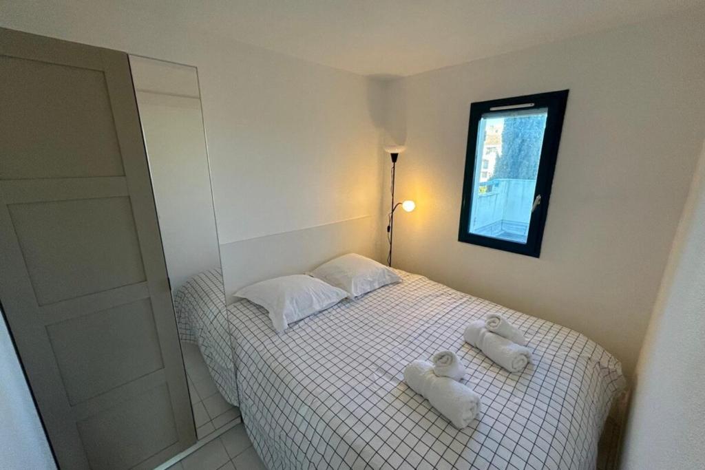 Domaine d'Azur - Renovated 1BR with Terrace Pool & Garage - 4