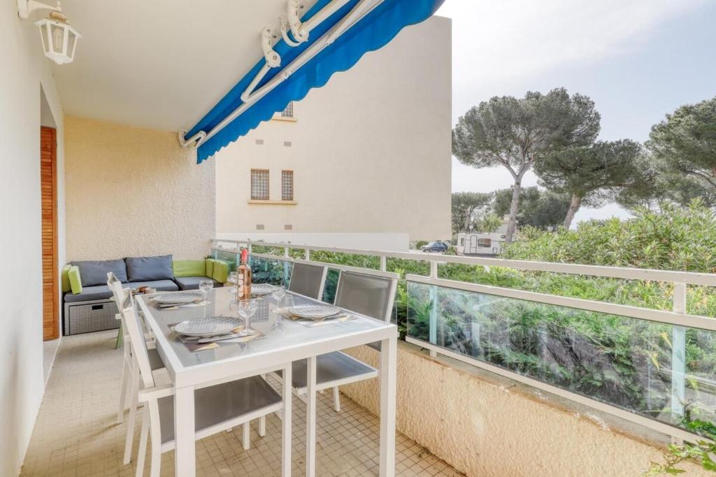 Recent T3 in residence with swimming pool in La Favière - 3
