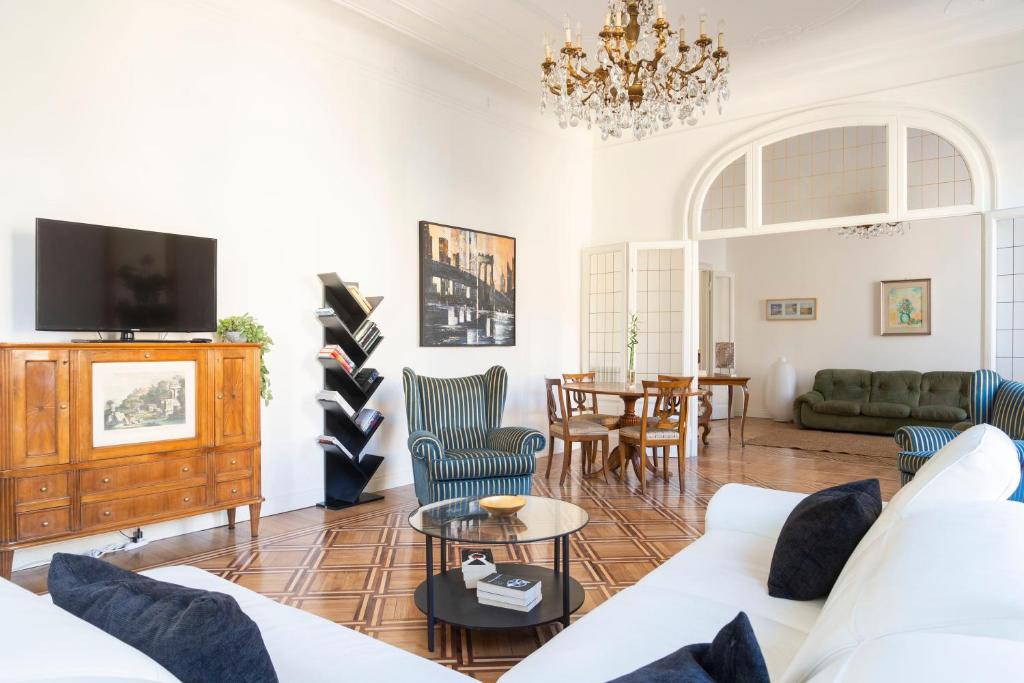 Milano Navigli Harmony Flat, beautiful & bright apartment, 3 BDR - 4