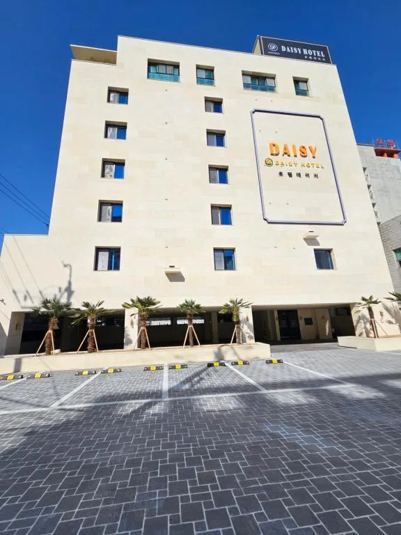 Daisy hotel, hotel in Tongyeong
