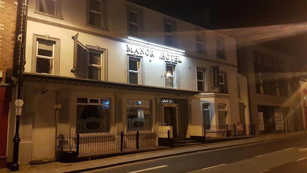 Manor Hotel Ballymoney, Ballymoney