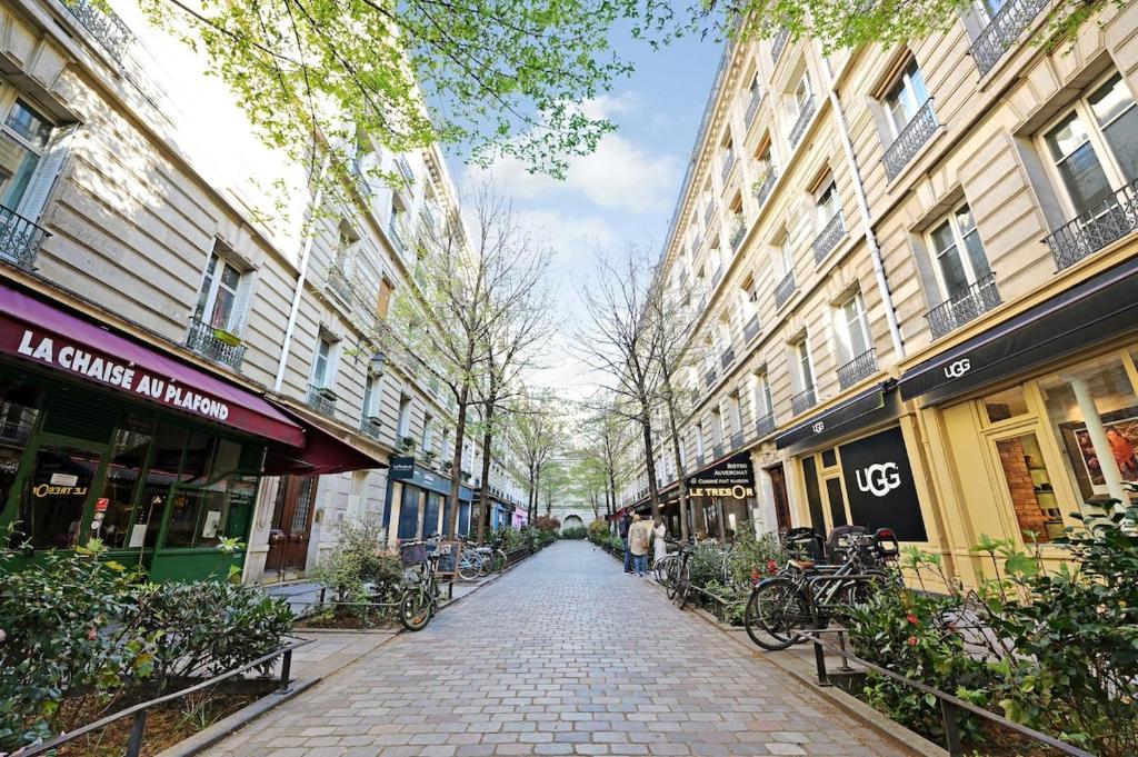Le Marais Luxury & Trendy Apartment - 3