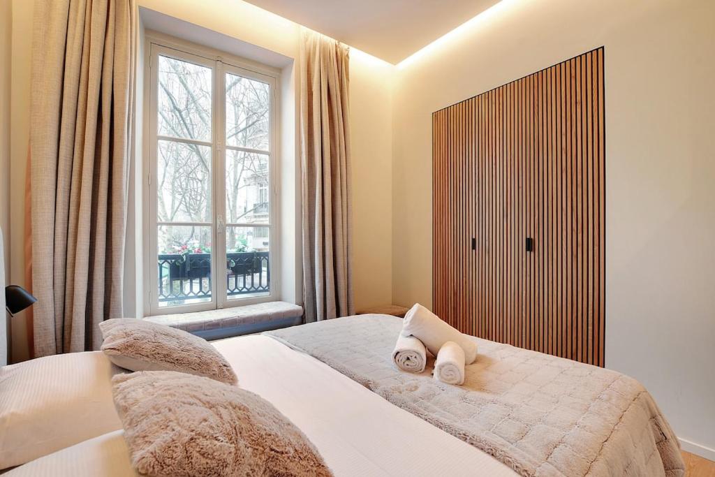 Saint Andre Des Arts HEART of PARIS Design - 3