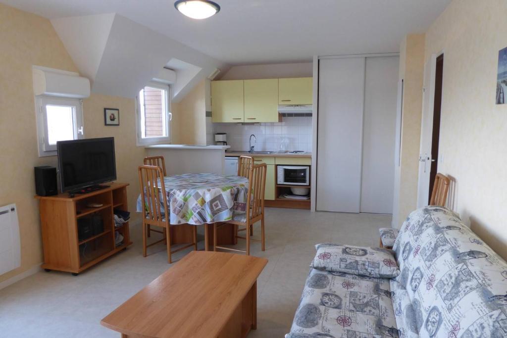 REF 088 Appartement T2 vue port Crouesty proche commerces - 2