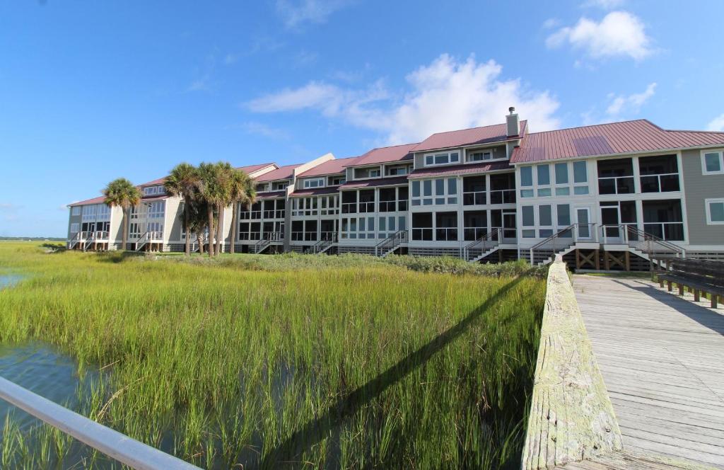 Surf and Turf, Folly Beach