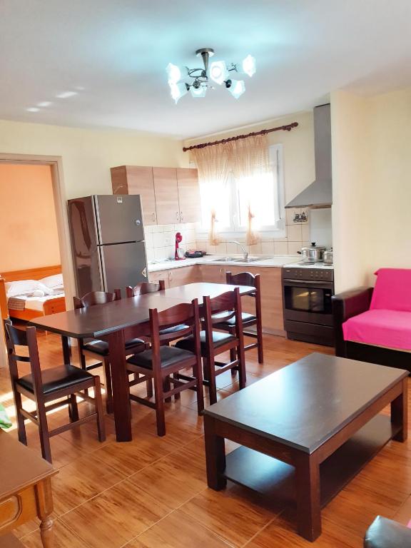 Dimi apartment, Néa Péramos