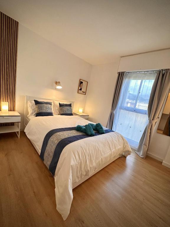 2 Bedrooms and 2 Bathrooms with Sea View at Piscis Benalmadena Arroyo - 3