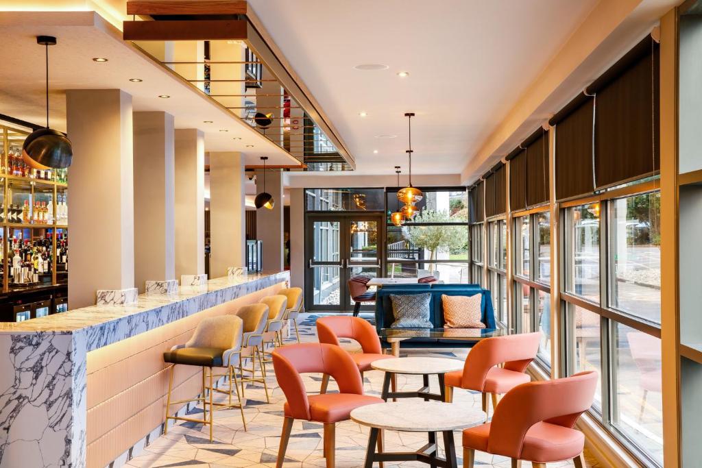 Pub/Lounge