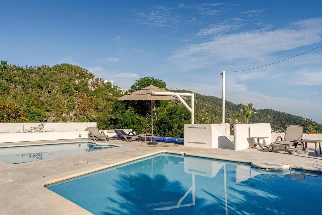 3BR Apt in Acapulco with Pool and Private Club - 3