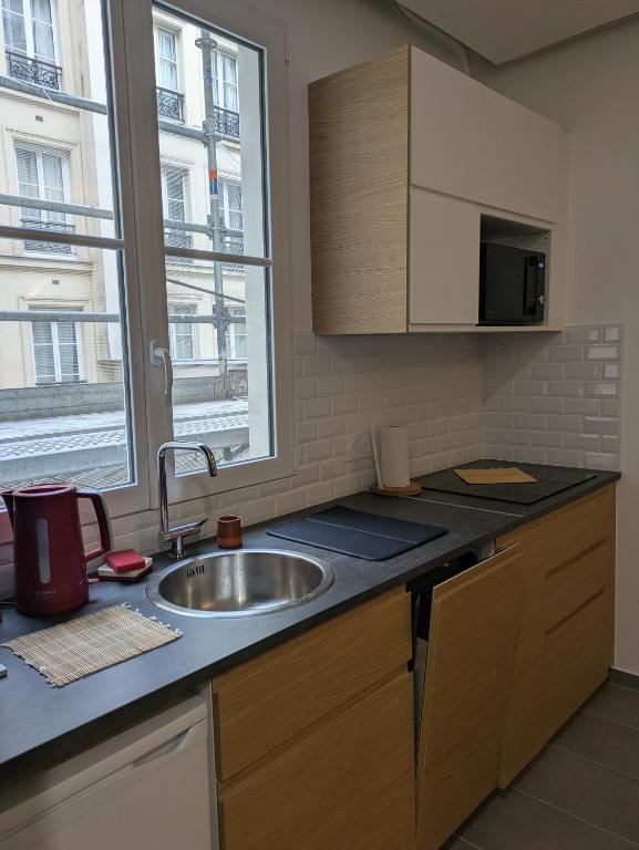 Charming apartment - famous Marais neighborhood - 5