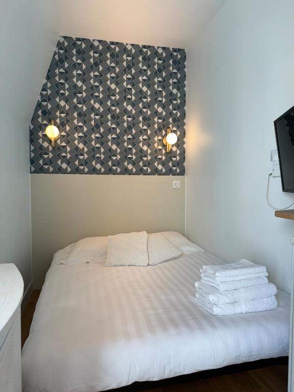 Studio Trocadéro devant le Métro Passy, Paris