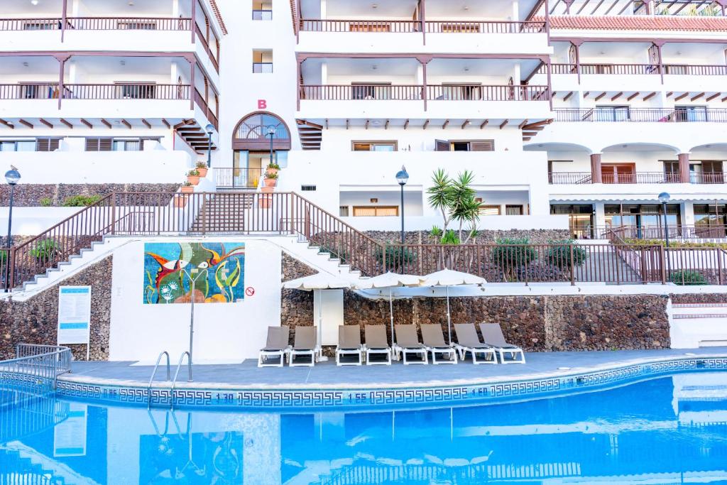 Coral Los Alisios, Los Cristianos