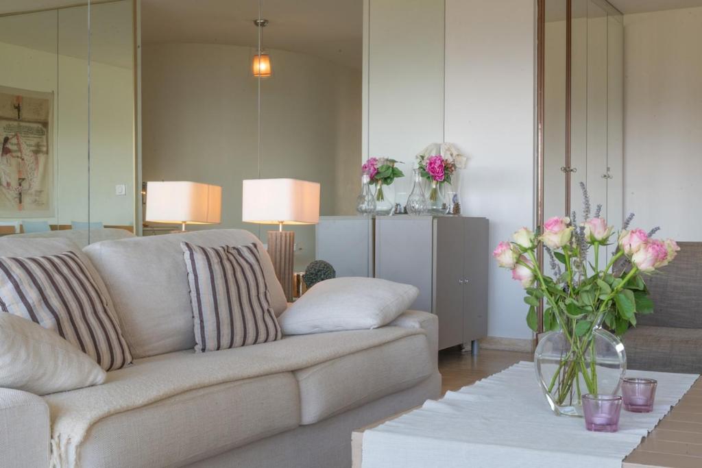 2-Bedroom Apartment with Sea View, Pool & Tennis Cannes - 5