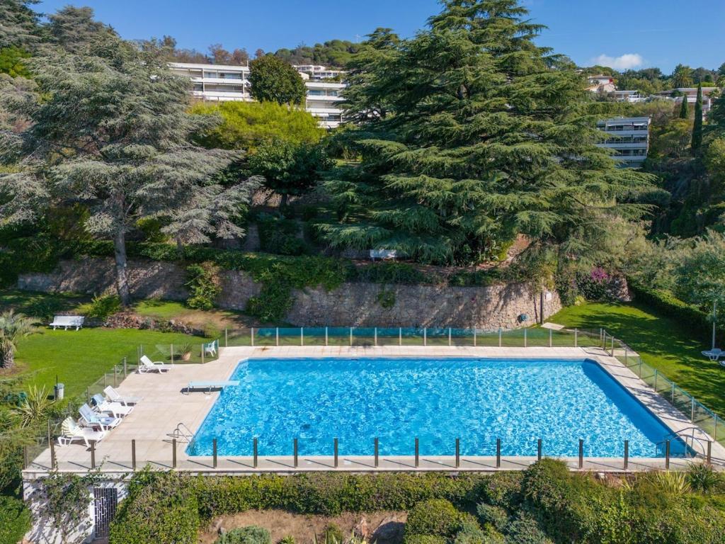 2-Bedroom Apartment with Sea View, Pool & Tennis Cannes - 4