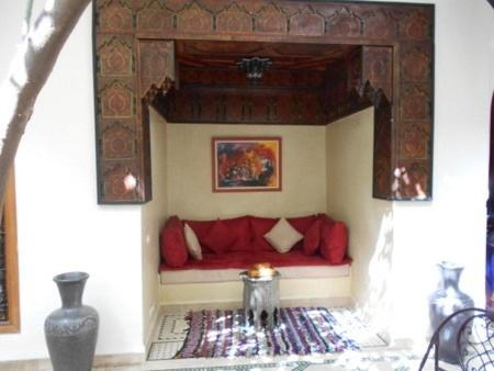 Shared lounge/TV area