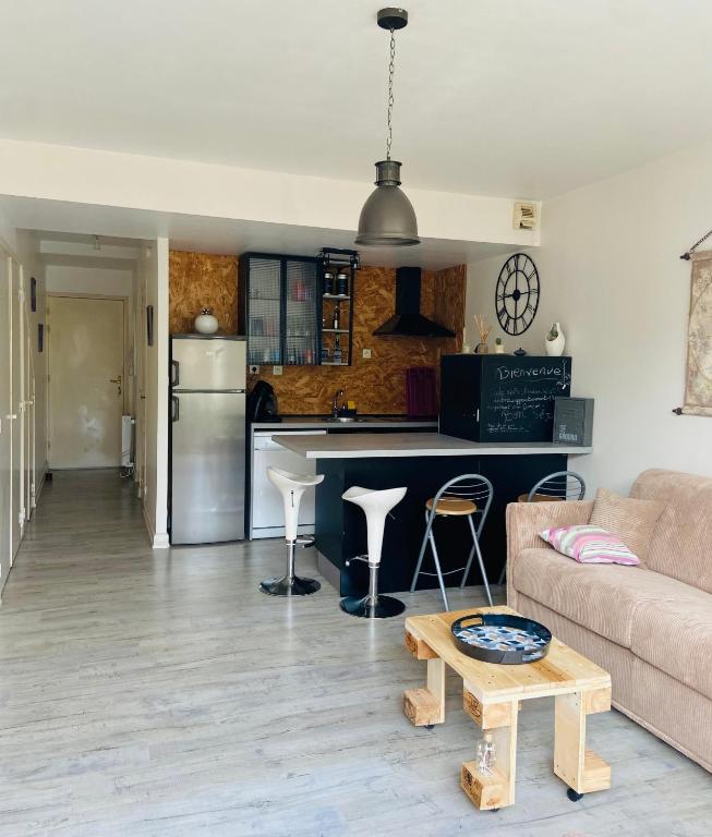 Appartement cosy avec jardin proche centre . - 2