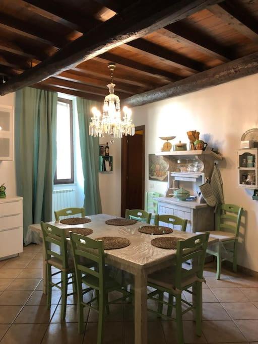 Casa dei Papi - Lovely 7 person apartment in medieval city center, Viterbo