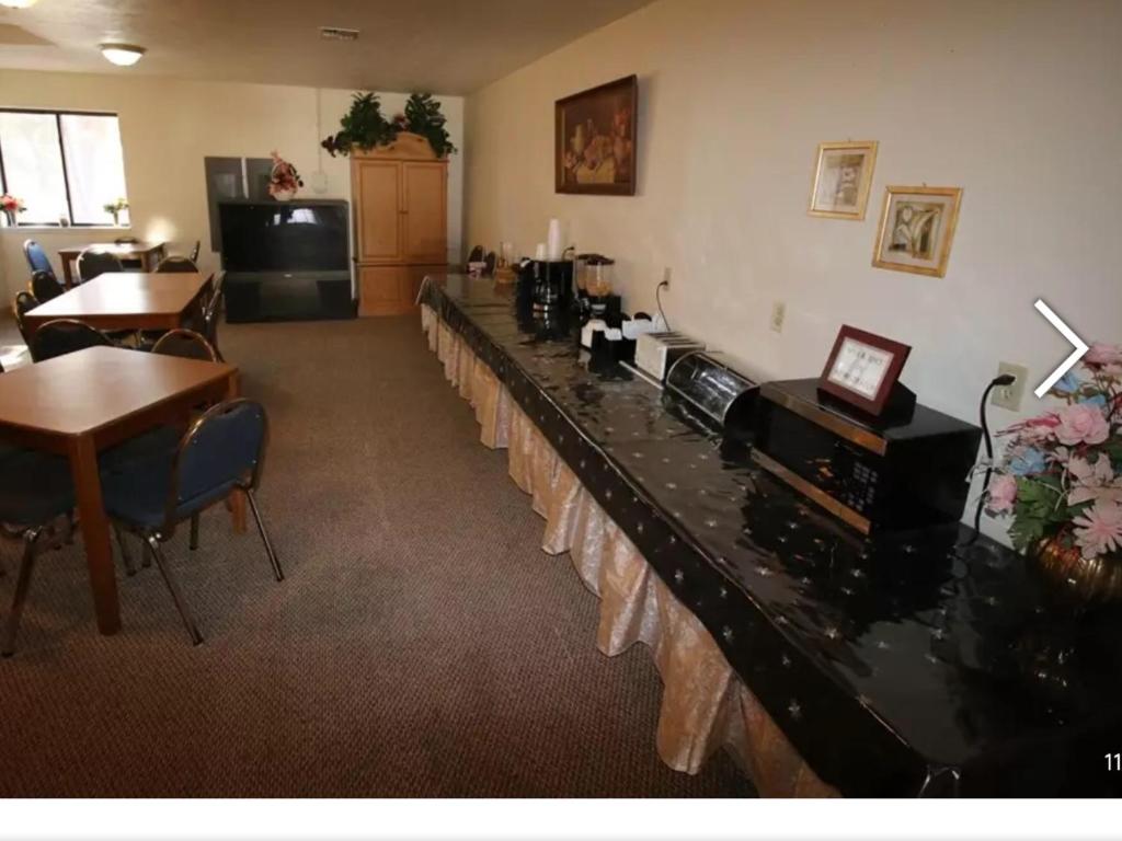 Coronado Motel & RV Park photo