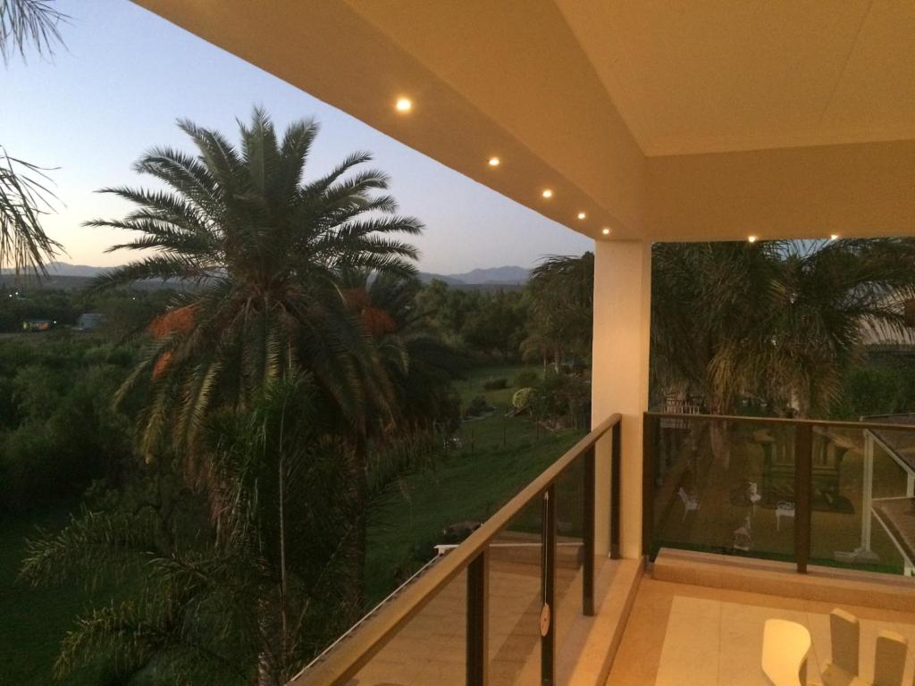 Oewerpalms View photo
