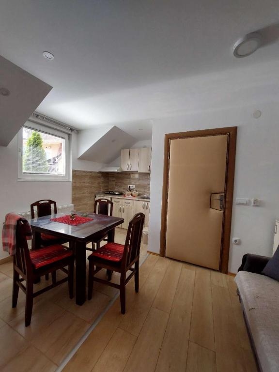 Apartmani Sandra i Sanja - 2