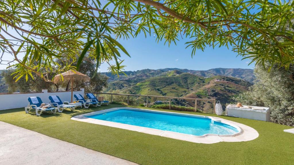 Los Olivos de Jaure El Borge by Ruralidays, Borge