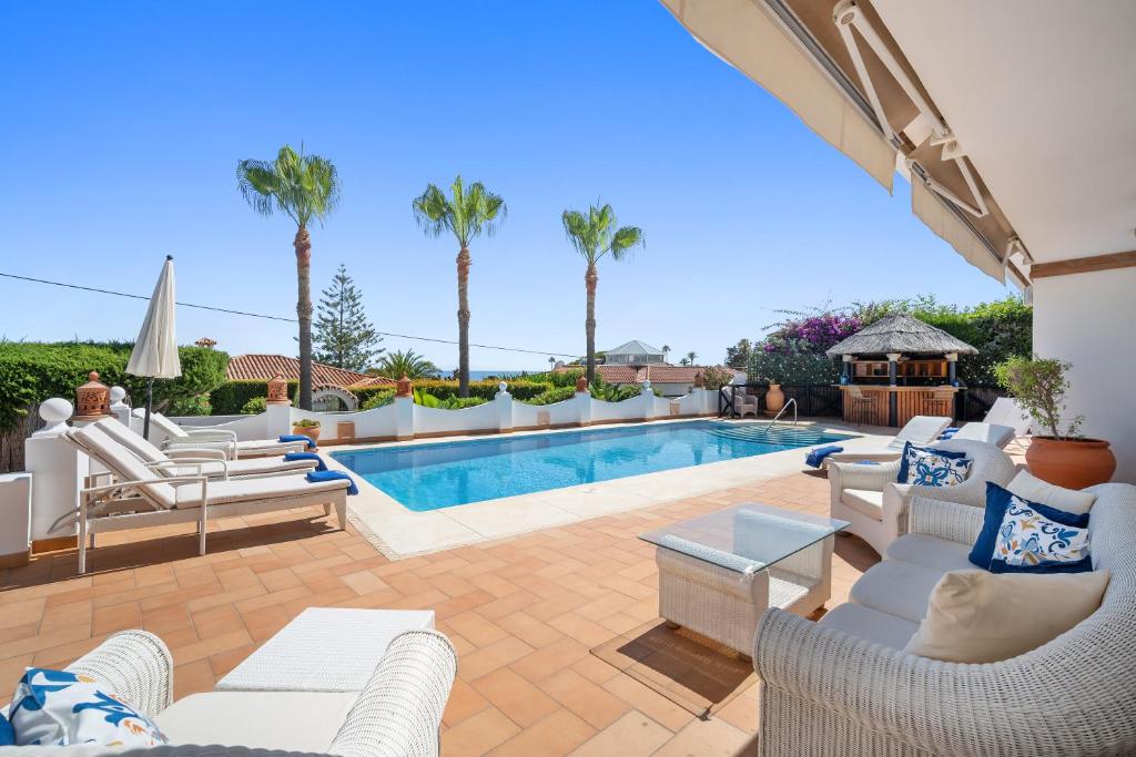 Villa Las Palmeras with heated pool, La Cala de Mijas - 4