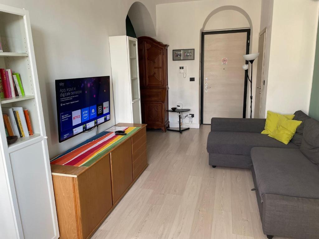 Un piano sotto Arturo, Torino