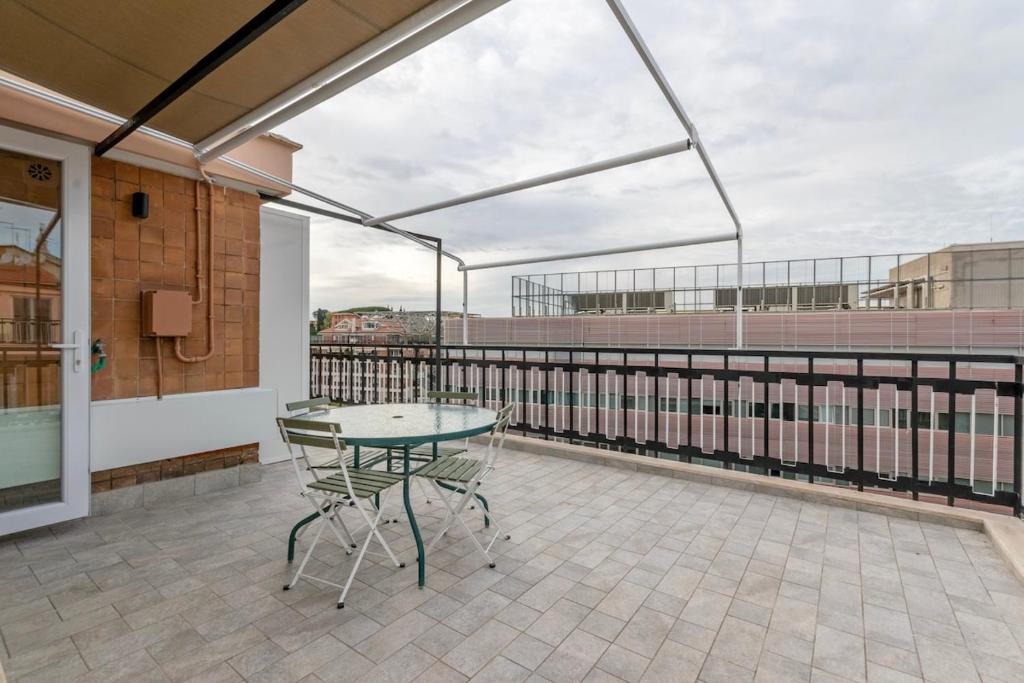 San Paolo - 10 min from Metro and 30 mq Terrace - 5