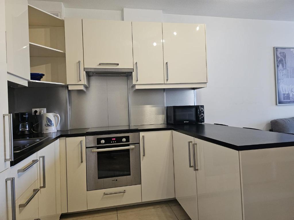 Iguazu Yumbo - Two Bedroom Apt - 5