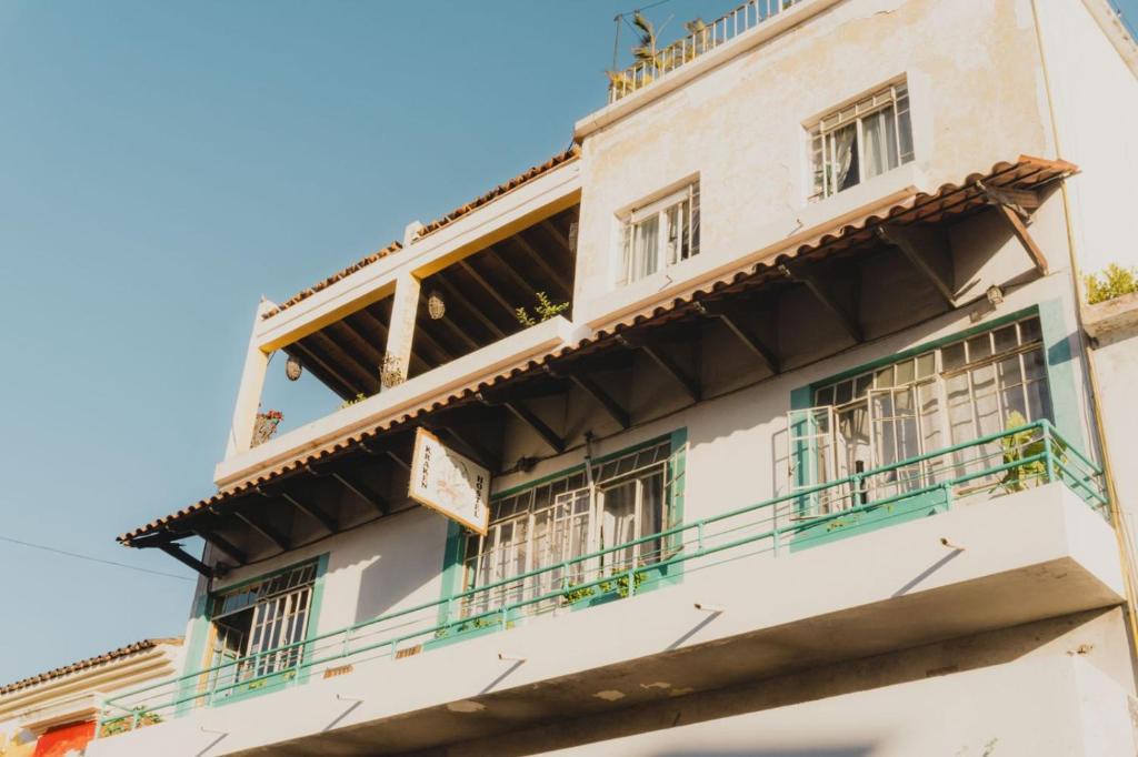 Casa Kraken Hostel - 5