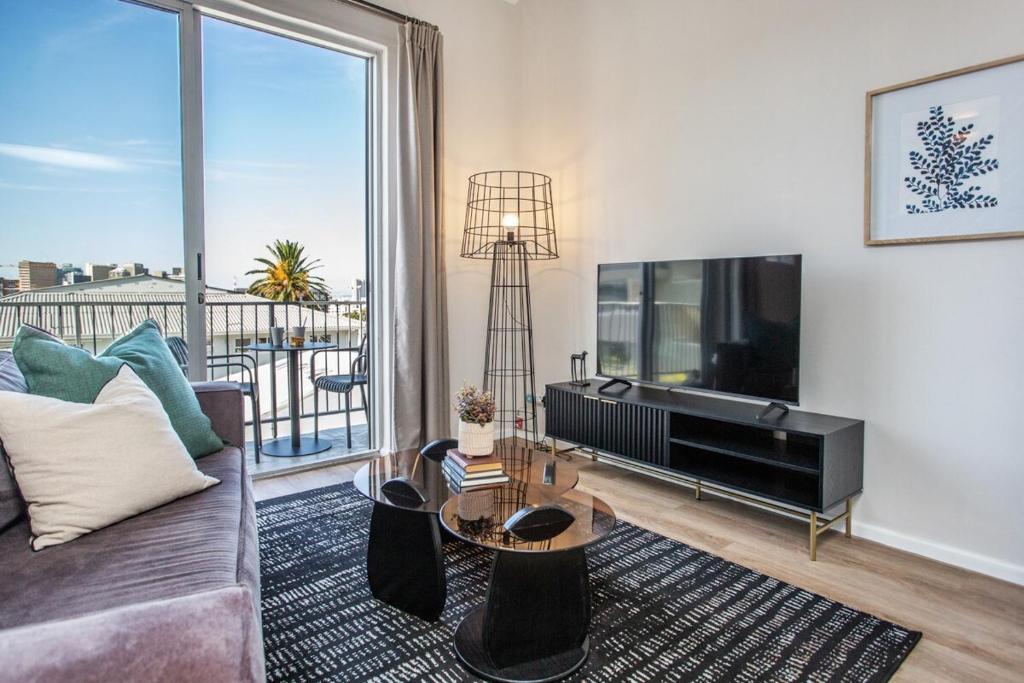 Gorgeous Views & Style - LoveLoftLiving16 - Pool, Kapské Město